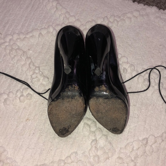 AUTHENTIC BURBERRY Patent Leather Booties - Picture 4 of 8